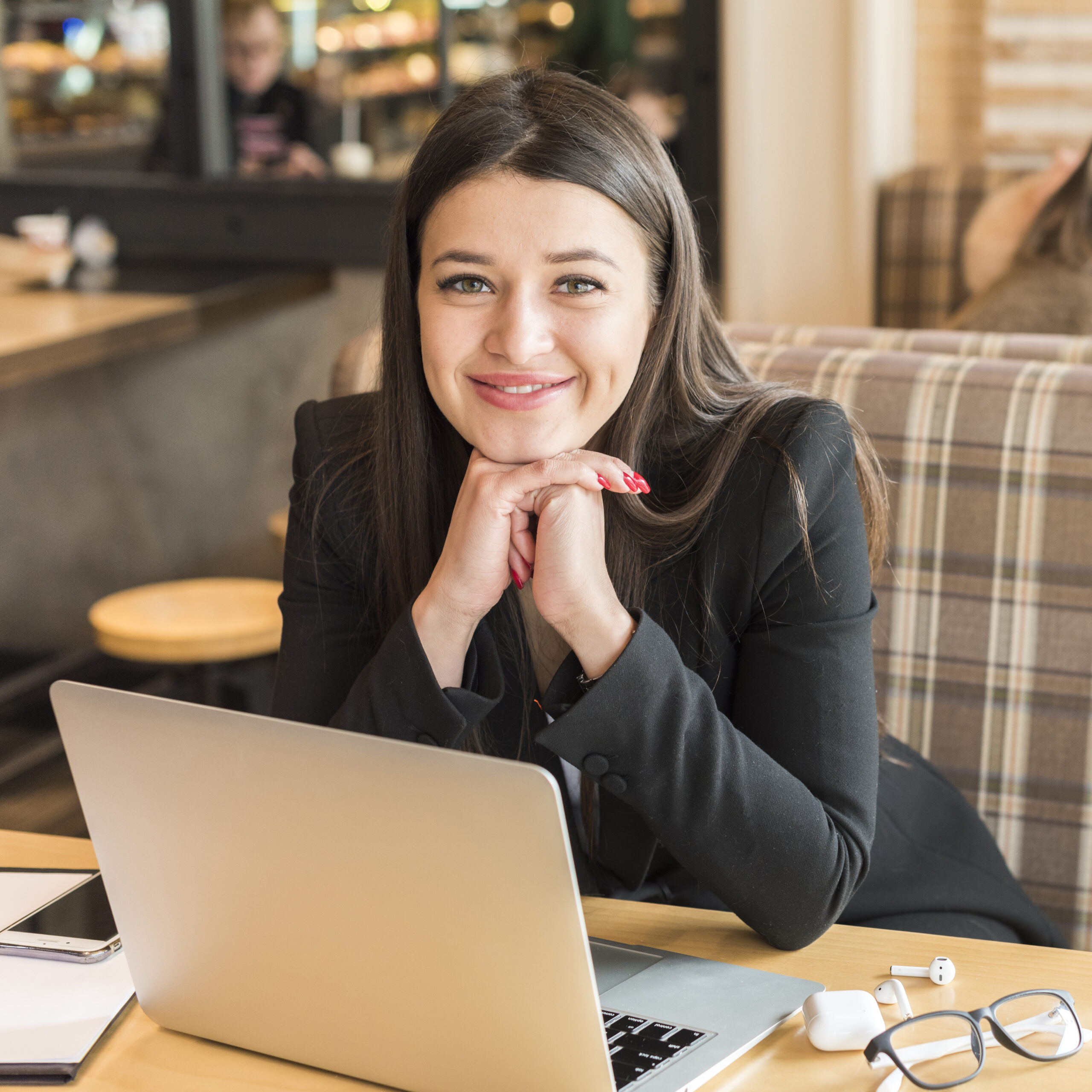 businesswoman-posing